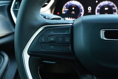 2026 Jeep Grand Cherokee GRAND CHEROKEE L LAREDO X 4X2