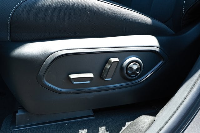 2026 Jeep Grand Cherokee GRAND CHEROKEE L LAREDO X 4X2
