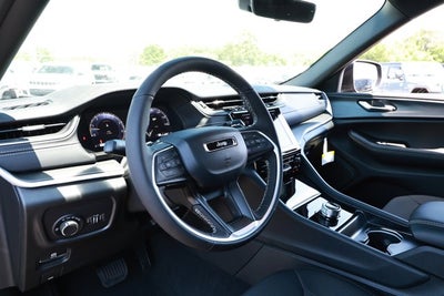 2026 Jeep Grand Cherokee GRAND CHEROKEE L LAREDO X 4X2