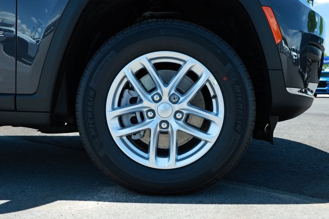 2026 Jeep Grand Cherokee GRAND CHEROKEE L LAREDO X 4X2