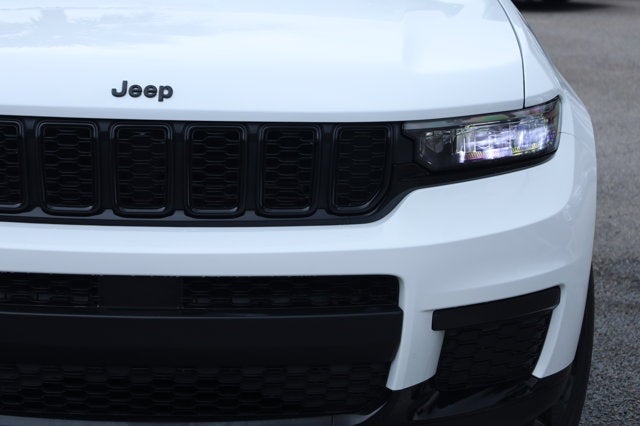 2022 Jeep Grand Cherokee L Altitude 4x2