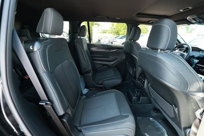 2026 Jeep Grand Cherokee GRAND CHEROKEE L LAREDO X 4X2