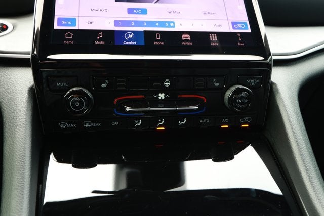 2025 Jeep Grand Cherokee L Limited 4x2