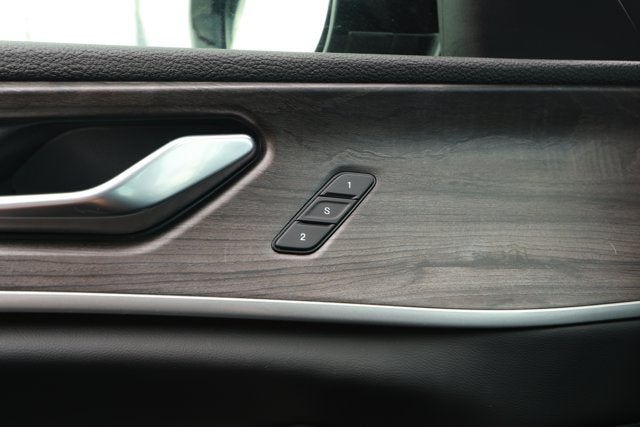 2025 Jeep Grand Cherokee L Limited 4x2