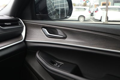 2025 Jeep Grand Cherokee L Limited 4x2