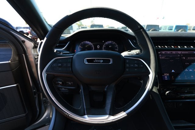 2025 Jeep Grand Cherokee GRAND CHEROKEE L LIMITED 4X2