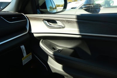 2025 Jeep Grand Cherokee GRAND CHEROKEE L LIMITED 4X2