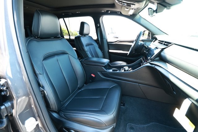 2026 Jeep Grand Cherokee L Limited 4x2