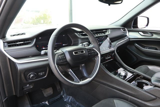 2023 Jeep Grand Cherokee L Altitude 4x4