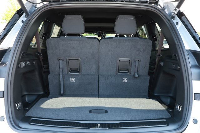 2026 Jeep Grand Cherokee GRAND CHEROKEE L LAREDO X 4X4