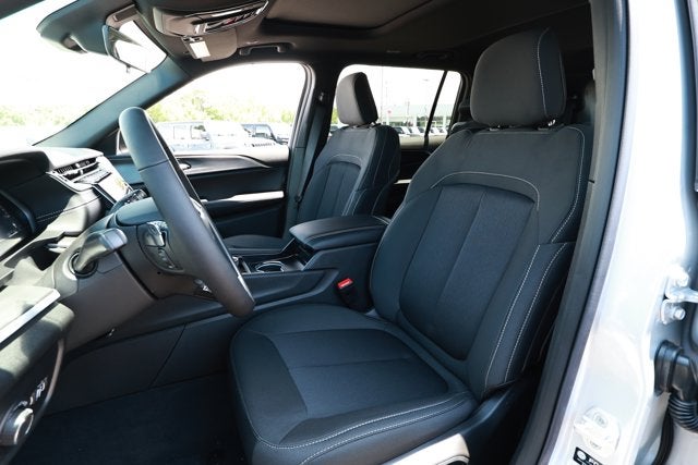 2026 Jeep Grand Cherokee GRAND CHEROKEE L LAREDO X 4X4