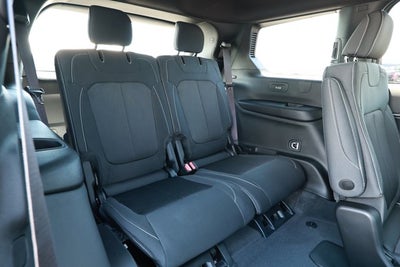 2026 Jeep Grand Cherokee GRAND CHEROKEE L LAREDO X 4X4