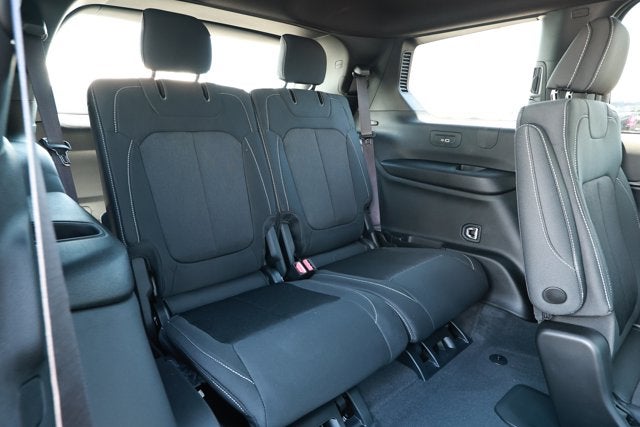 2026 Jeep Grand Cherokee GRAND CHEROKEE L LAREDO X 4X4