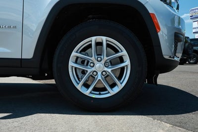 2026 Jeep Grand Cherokee GRAND CHEROKEE L LAREDO X 4X4