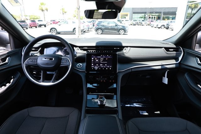 2026 Jeep Grand Cherokee GRAND CHEROKEE L LAREDO 4X4