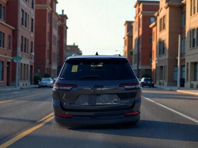 2023 Jeep Grand Cherokee L Altitude 4x4