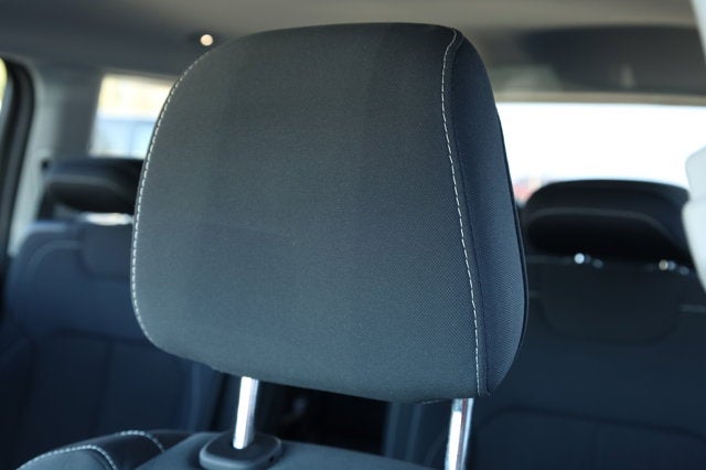 2023 Jeep Grand Cherokee L Laredo 4x4