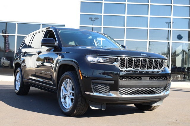 2023 Jeep Grand Cherokee L Laredo 4x4