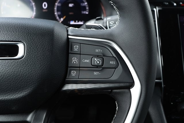 2026 Jeep Grand Cherokee GRAND CHEROKEE L LAREDO X 4X4