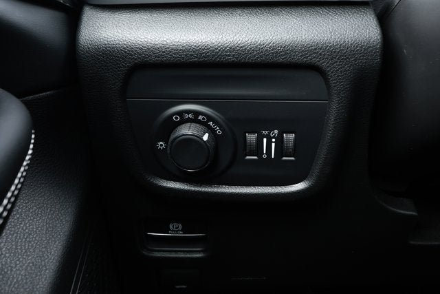 2026 Jeep Grand Cherokee GRAND CHEROKEE L LAREDO X 4X4