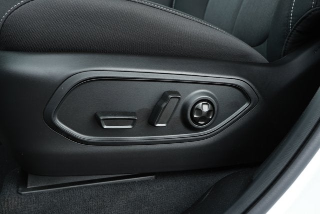 2026 Jeep Grand Cherokee GRAND CHEROKEE L LAREDO X 4X4