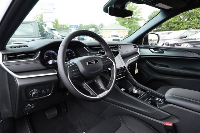 2026 Jeep Grand Cherokee GRAND CHEROKEE L LAREDO X 4X4