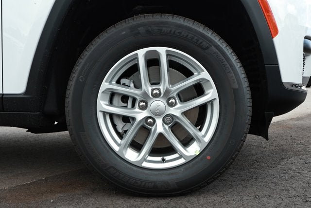 2026 Jeep Grand Cherokee GRAND CHEROKEE L LAREDO X 4X4
