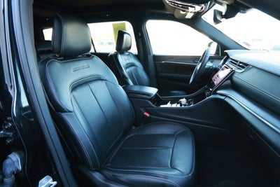 2023 Jeep Grand Cherokee L Overland 4x4