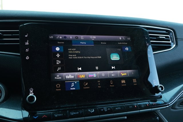 2024 Jeep Wagoneer L Series I 4x2