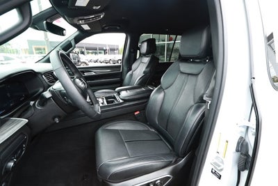 2024 Jeep Wagoneer L Series II 4x2