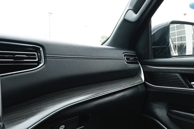 2024 Jeep Wagoneer L Series II 4x2
