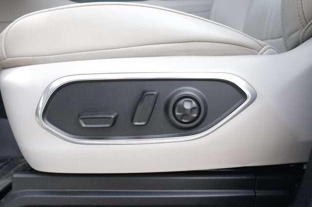 2024 Jeep Wagoneer L Series II 4x2