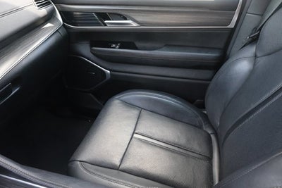 2024 Jeep Wagoneer L Series II 4x2