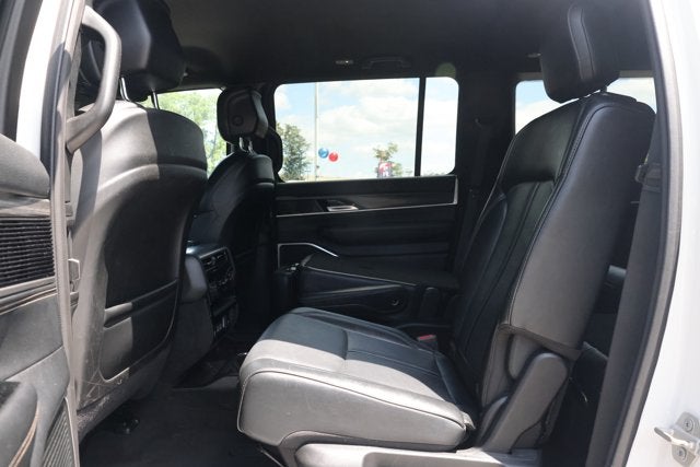 2024 Jeep Wagoneer L Series II 4x2