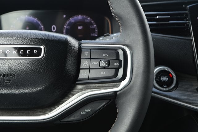 2024 Jeep Wagoneer L Series II 4x2