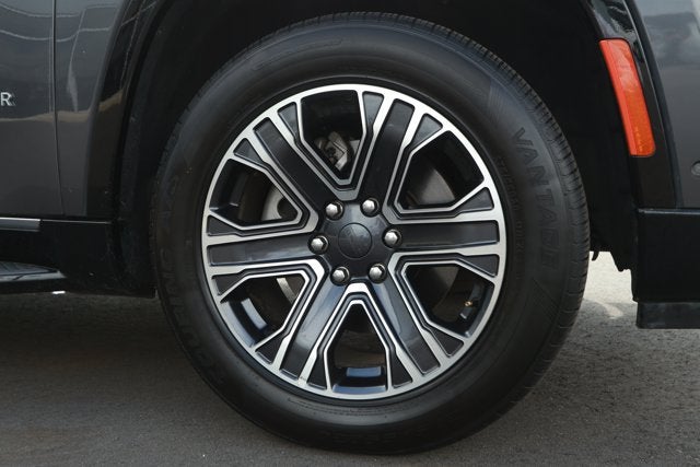 2024 Jeep Wagoneer L Series II 4x2