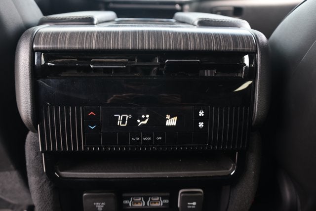 2023 Jeep Wagoneer L Series II 4x4