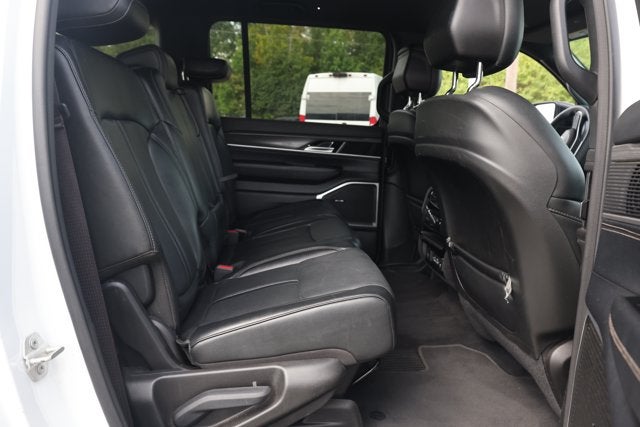 2023 Jeep Wagoneer L Series II 4x4