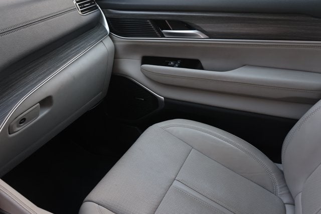 2024 Jeep Wagoneer Series II 4x2