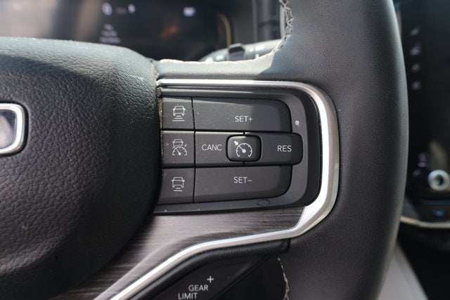 2024 Jeep Wagoneer Series II 4x2