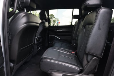 2024 Jeep Wagoneer Series II 4x2