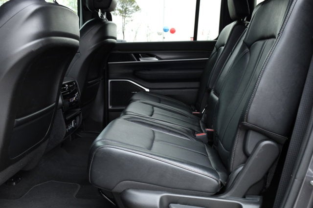 2024 Jeep Wagoneer Series II 4x2