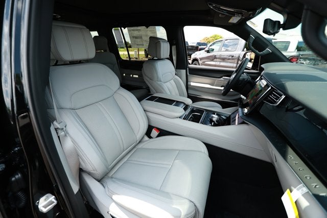 2026 Jeep Grand Wagoneer GRAND WAGONEER SUMMIT OBSIDIAN 4X4