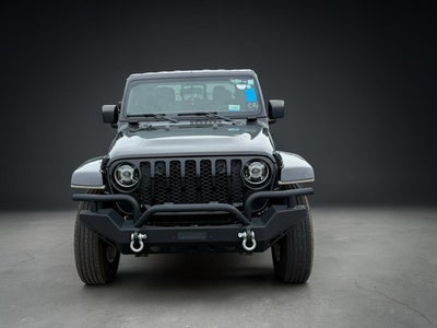 2022 Jeep Gladiator Sport S 4x4