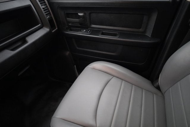 2022 RAM 1500 Classic Tradesman Quad Cab 4x2 6'4' Box