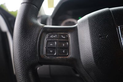 2022 RAM 1500 Classic Tradesman Quad Cab 4x2 6'4' Box
