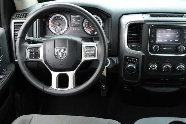 2024 RAM 1500 Classic SLT Quad Cab 4x2 6'4' Box