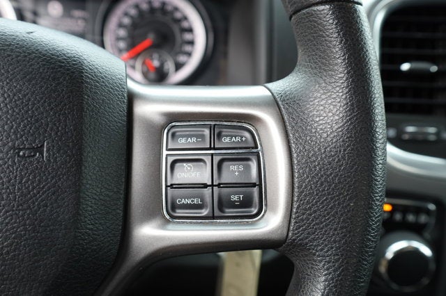 2024 RAM 1500 Classic SLT Quad Cab 4x2 6'4' Box