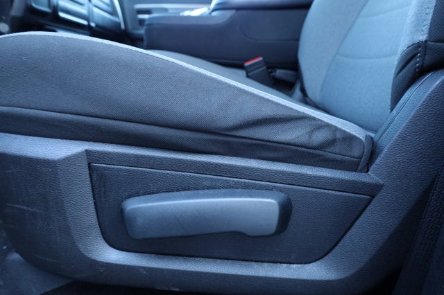 2024 RAM 1500 Classic SLT Quad Cab 4x2 6'4' Box