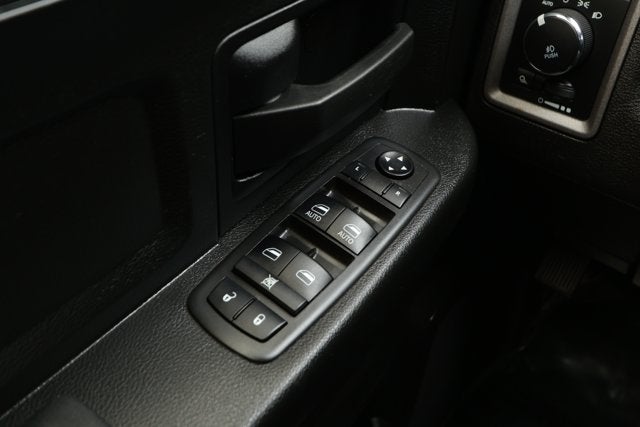 2021 RAM 1500 Classic Tradesman Crew Cab 4x2 5'7' Box